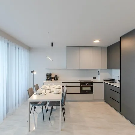 Apartment Hevenia 8 *