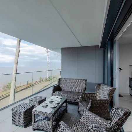 Hevenia 8 Apartment Rewal