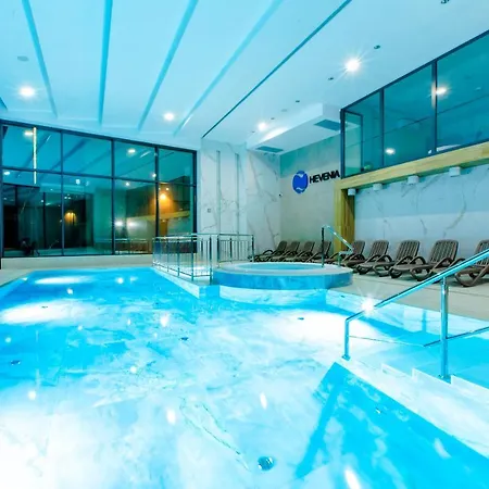 Hevenia 8 Apartament *